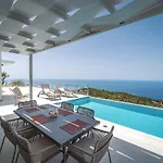 Villa Owl