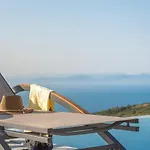 Villa Owl Drymon