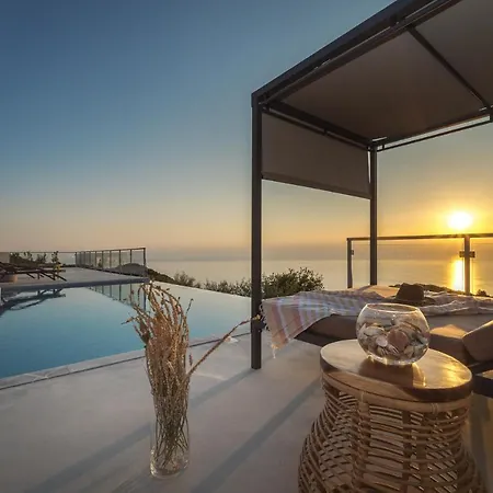 Owl Villa *