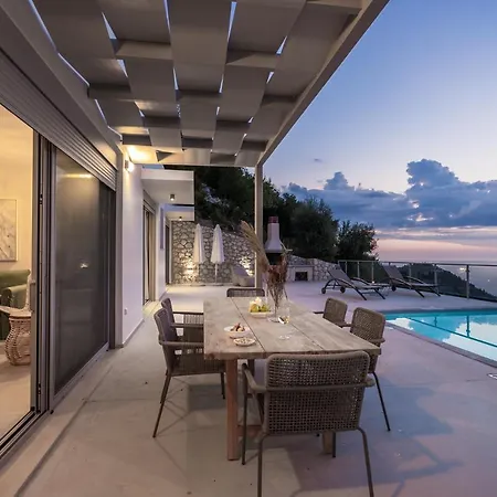 Villa Owl