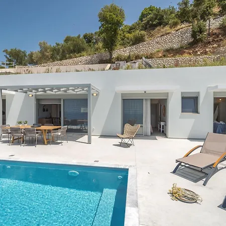 Villa Owl *