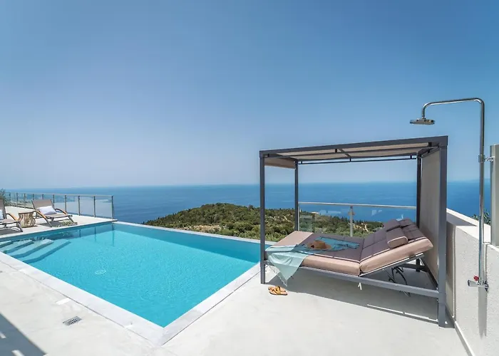 Owl Villa *