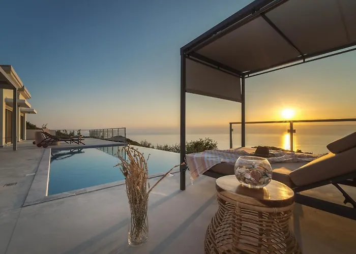 Owl Villa *
