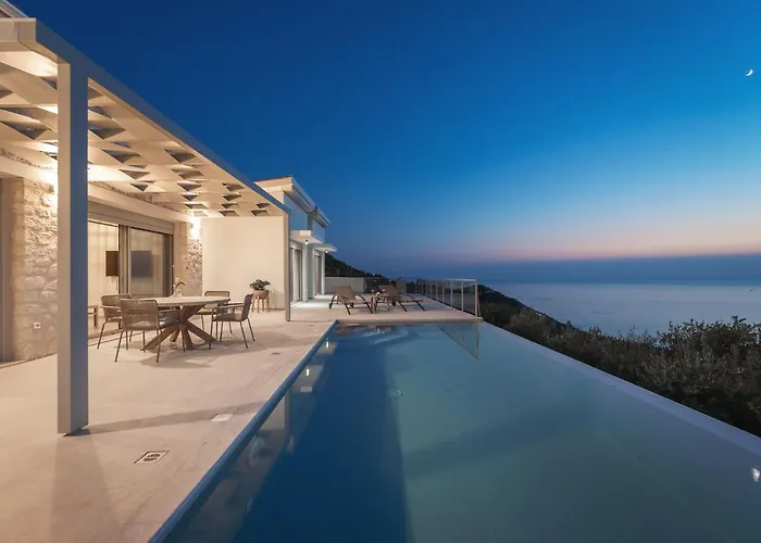 Villa Owl *